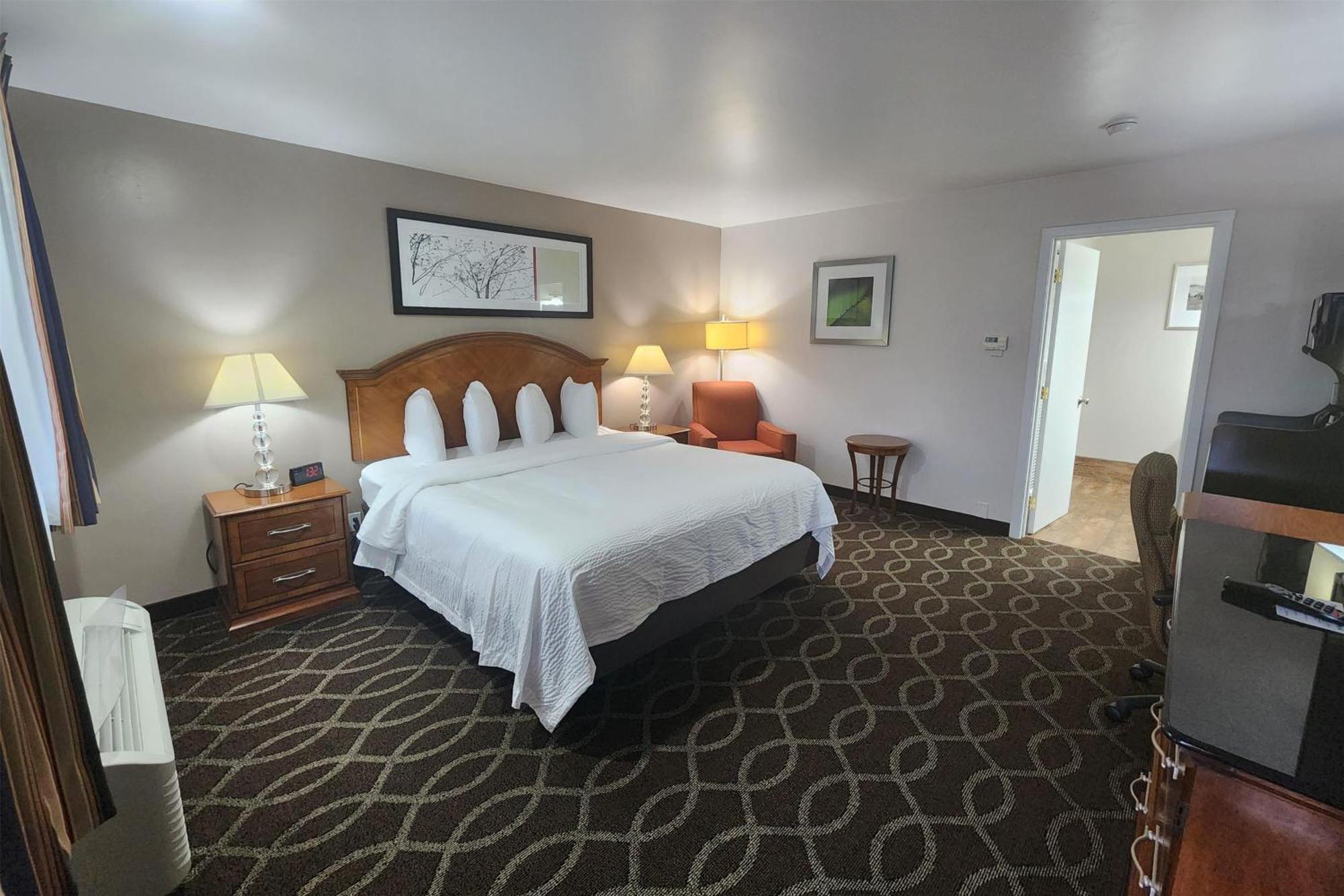 Ramada Bayside Inn & Suites Юрика Экстерьер фото